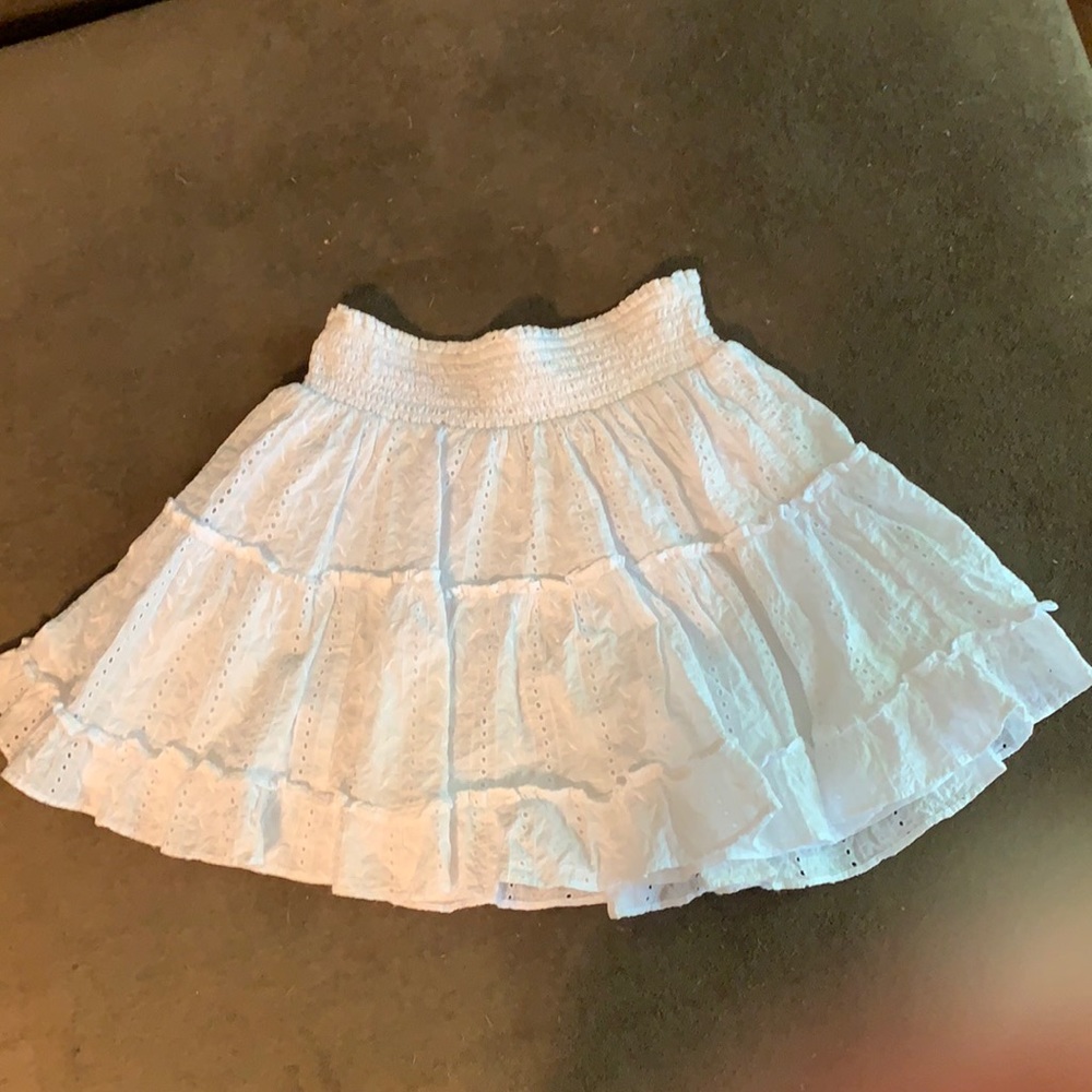 White lace skirt from Arizona Jeans CO. Size small